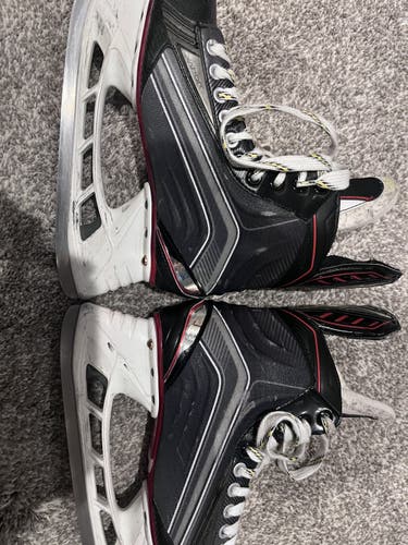Senior Bauer Regular Width Size 6 Vapor X600 Hockey Skates
