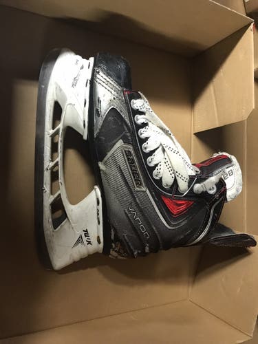 Hockey Skates Used Bauer Vapor X60 Regular Width Size 6