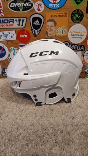 Like New CCM FL40 Large Helmet
