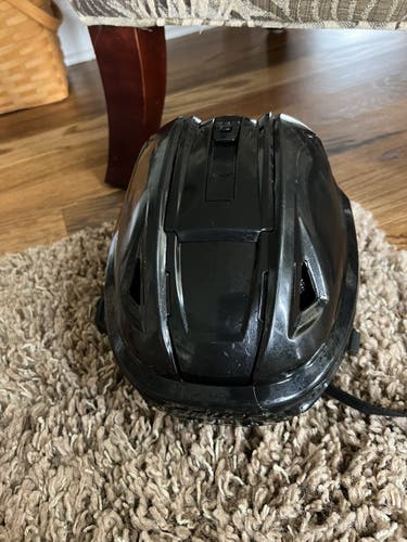 Black Used Large Bauer  Re-Akt 150 Helmet