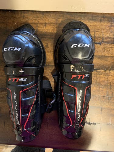 Youth - 10” CCM FT1 Jetspeed shin/knee guards