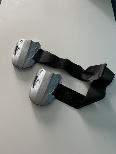Skate weights, one size fits all