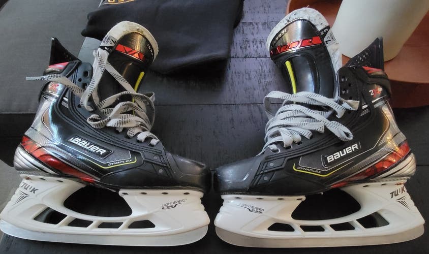 Hockey Skates Senior Used Bauer Vapor 2X Pro 7.5 fit 3