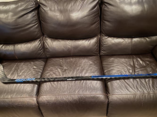 Senior Right Handed Nexus 2N Pro Hockey Stick