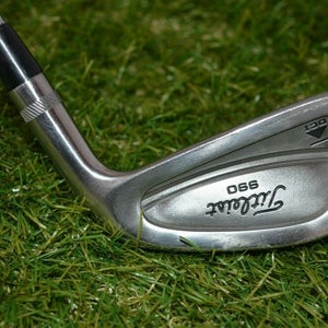 Titleist 	Dci 990 	3 Iron 	Right Handed 	39.5"	Steel 	Stiff	New Grip