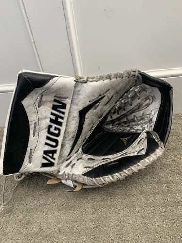 White Used Regular V6 2000 Pro