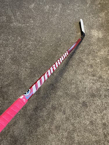 Holmstrom Senior Left Hand Mid Pattern Pro Stock Widow  Hockey Stick