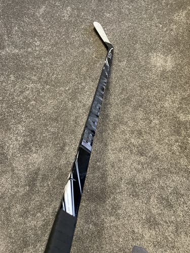 JP Dumont Senior Left Hand Heel Pattern S19 Hockey Stick