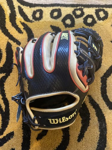 Black High School/College Infield 11.5" A2K Datdude Baseball Glove