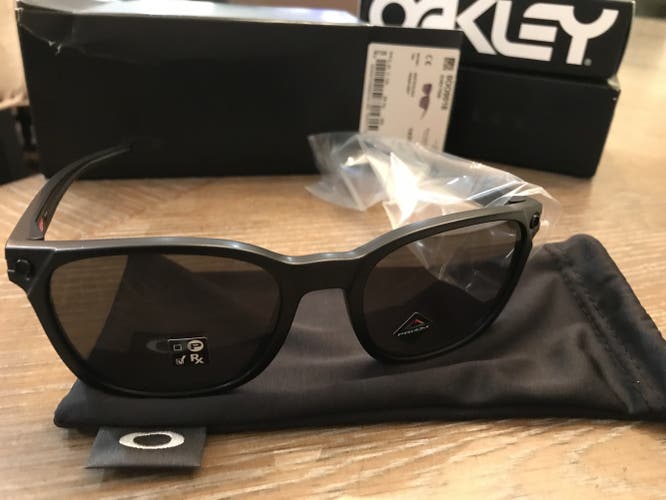 Oakley Ojector Matte Black Frames, Prizm Grey Lens