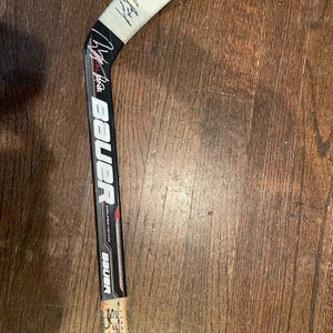 Mini Hockey Stick signed by 3 Flyers Players: Used Youth Bauer Right Handed TotalOne Toe Pattern
