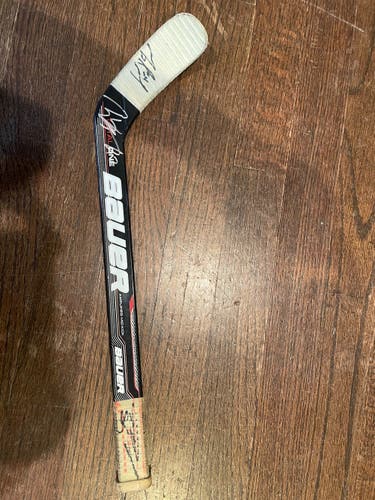 Mini Hockey Stick signed by 3 Flyers Players: Used Youth Bauer Right Handed TotalOne Toe Pattern