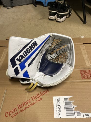 Vaughn VE8 Pro Carbon Pro Stock Catch Glove