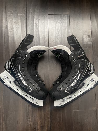 CCM RibCor 70K  6.5 D w/ SuperFeet Insoles