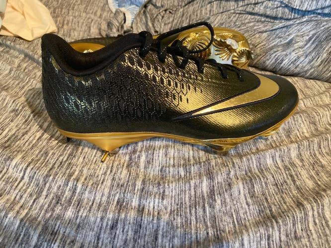 Gold New Nike Cleats And 918 Bbcor 32/29