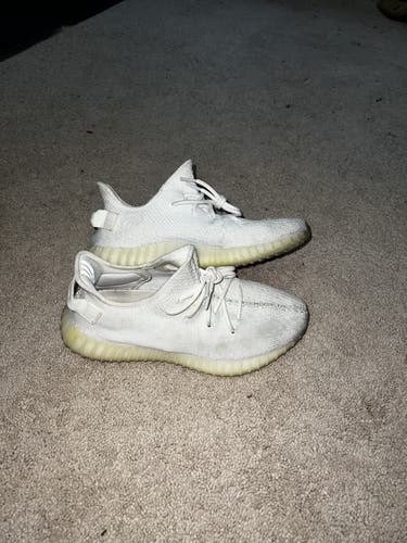 Yeezy Cream White V2