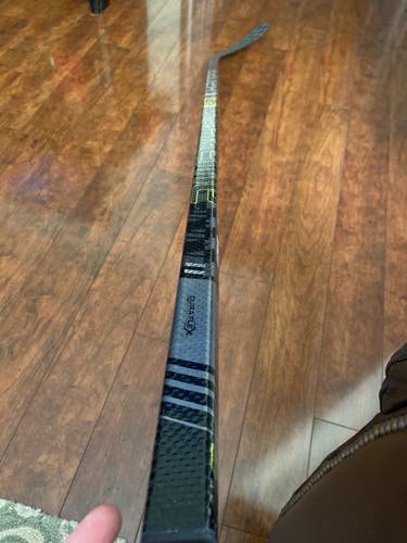 Used Bauer Supreme 2S PRO Pro Stock Right P88 87 Flex Grip - 15037