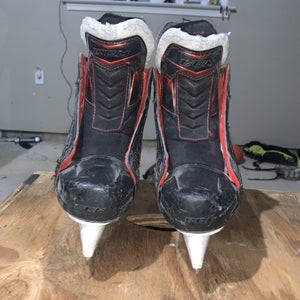 Junior CCM Regular Width  Size 4.5 JetSpeed FT1 Hockey Skates