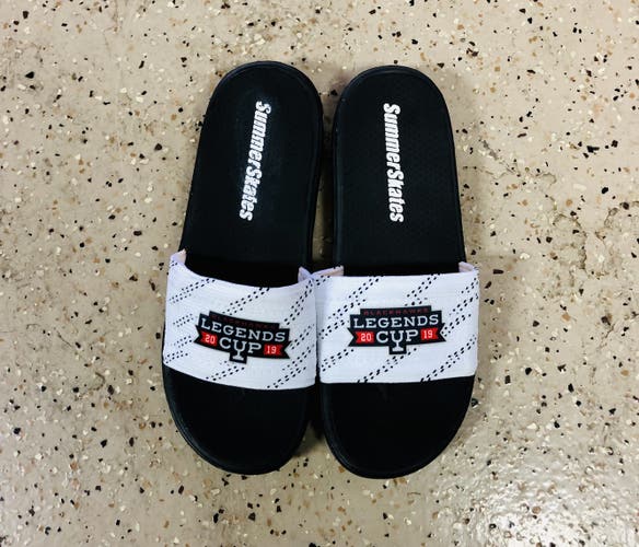 Blackhawks Legends Cup Shower Sandals
