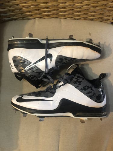 Nike Air Max MVP Elite 11.5