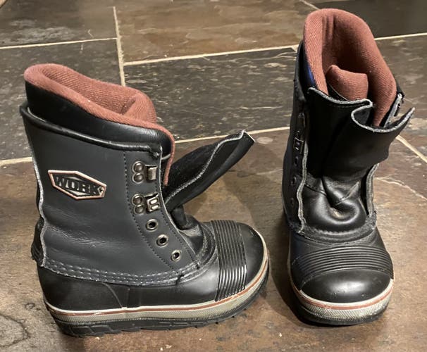 Youth Burton Snowboard Boots size 12