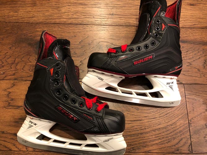 Hockey Skates Junior New Bauer VAPOR X VELOCITY LE Extra Wide Width Size 5.5