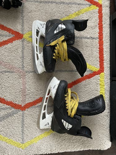 Senior True Extra Wide Width Pro Stock Size 8.5 Pro Custom Hockey Skates