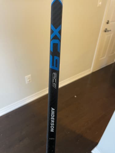 Senior Right Handed Toe Pattern Pro Stock XC9 ACF Hockey Stick