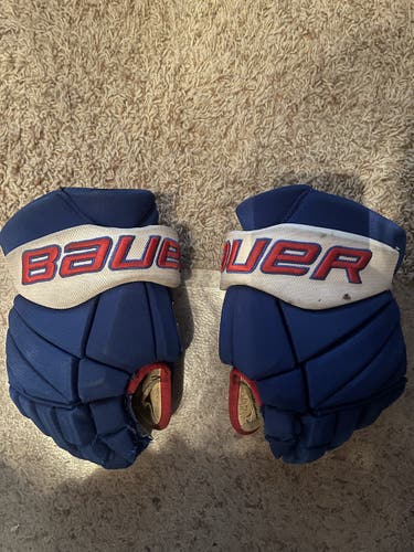 Blue Gloves Used Senior Bauer Vapor Pro Team 13" Pro Stock