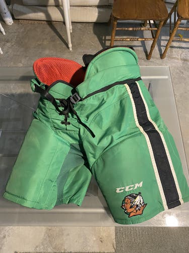 North Dakota Fighting Sioux Hawks CCM HP45 large hockey pants