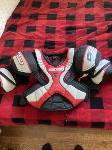 NikeBauer Supreme 70 Shoulder Pads
