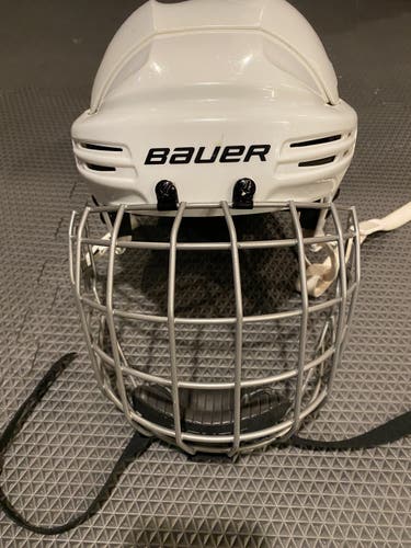 White Used Small Bauer  BHH2100S Helmet