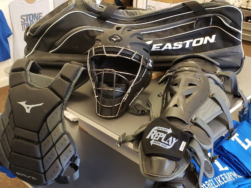 Mizuno Samurai Catcher's Set and rolling Easton Catcher’s Bag