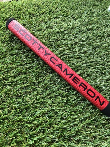 Scotty Cameron Midsized Matador Grip
