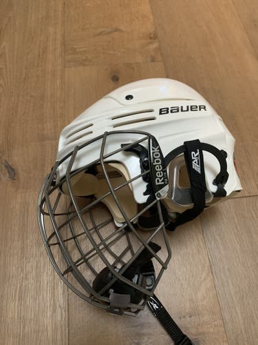 Bauer 4500 Hockey Helmet With Redbox FM 11K cage