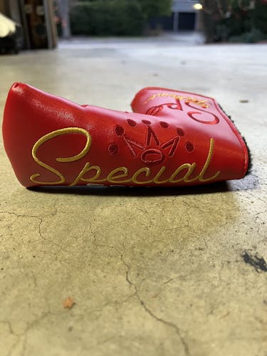 New Scotty Cameron Blade Head Cover