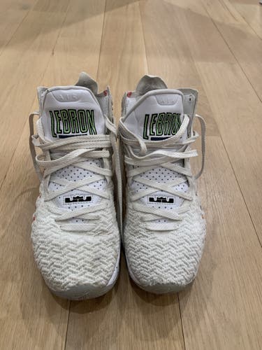 White Shoes Used Men's Size 8.0 (Women's 9.0) Nike Lebron 17 Air Command