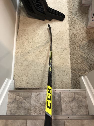 NEW RH CCM Super Tacks Team Stick Senior P28 85 Flex