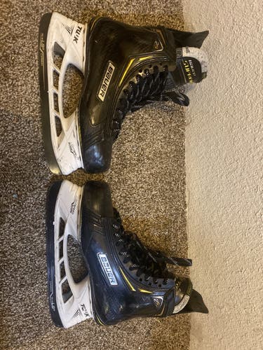 Senior Bauer Regular Width Size 7 Supreme 2S Pro Hockey Skates