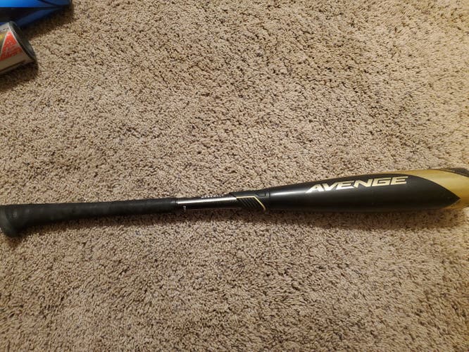Bat Used AXE Composite Avenge (-10) 19 oz 29"