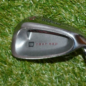 Wilson 	Deep Red 	9 Iron 	Right Handed 	36.5"	Steel 	Stiff	New Grip