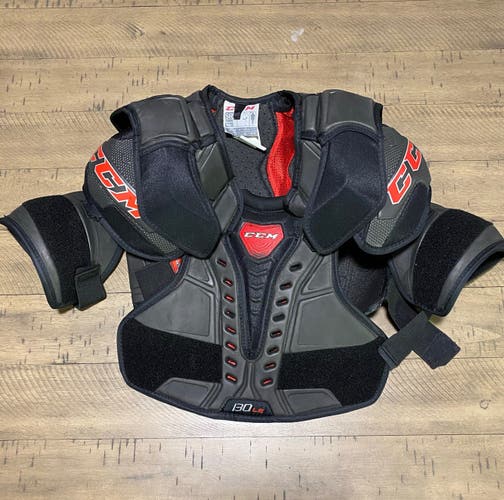 CCM RBZ 130 LE shoulder pads