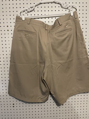 Brown Men's Size 40 Nike Shorts