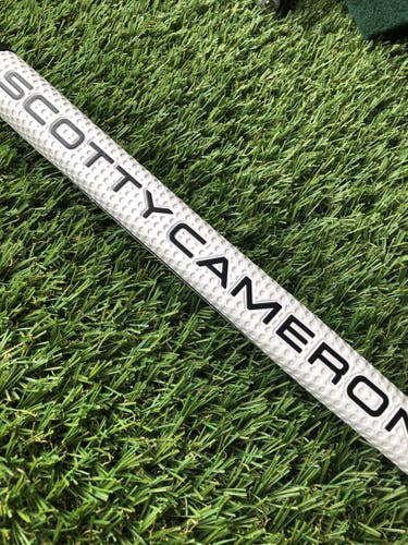 Scotty Cameron Midsized Matador Grip