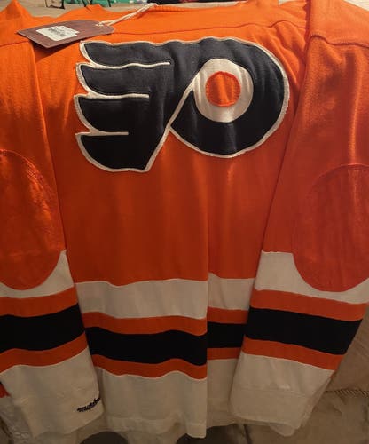 Philadelphia Flyers Sweater/Shirt 2xl