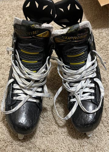Senior Bauer Regular Width Size 10.5 Supreme 2S Pro Hockey Skates