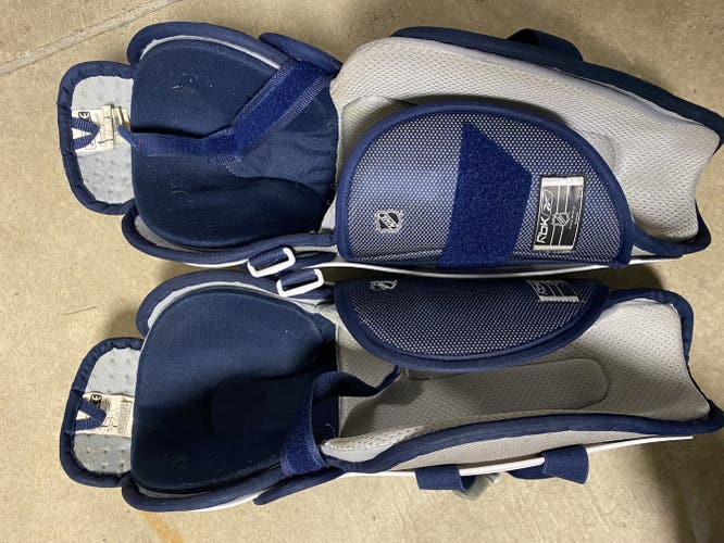 Shin Pads Used Senior Reebok