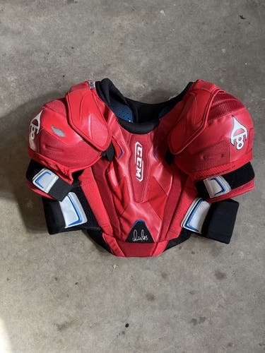 Pro Stock Shoulder Pads, CCM Ovechkin Model, Used XL.