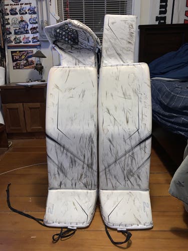 White Senior 35" Bauer Supreme 2S Pro Goalie Leg Pads