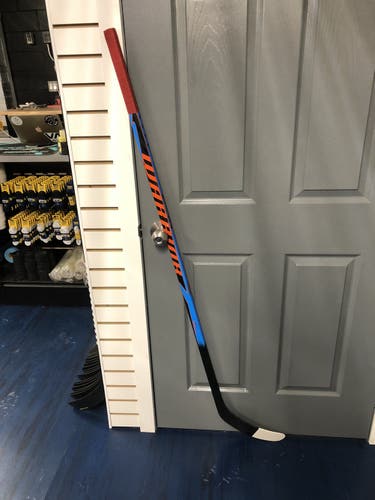Senior Right Handed Mid Pattern Warrior Covert Super Mac Daddy Hockey Stick